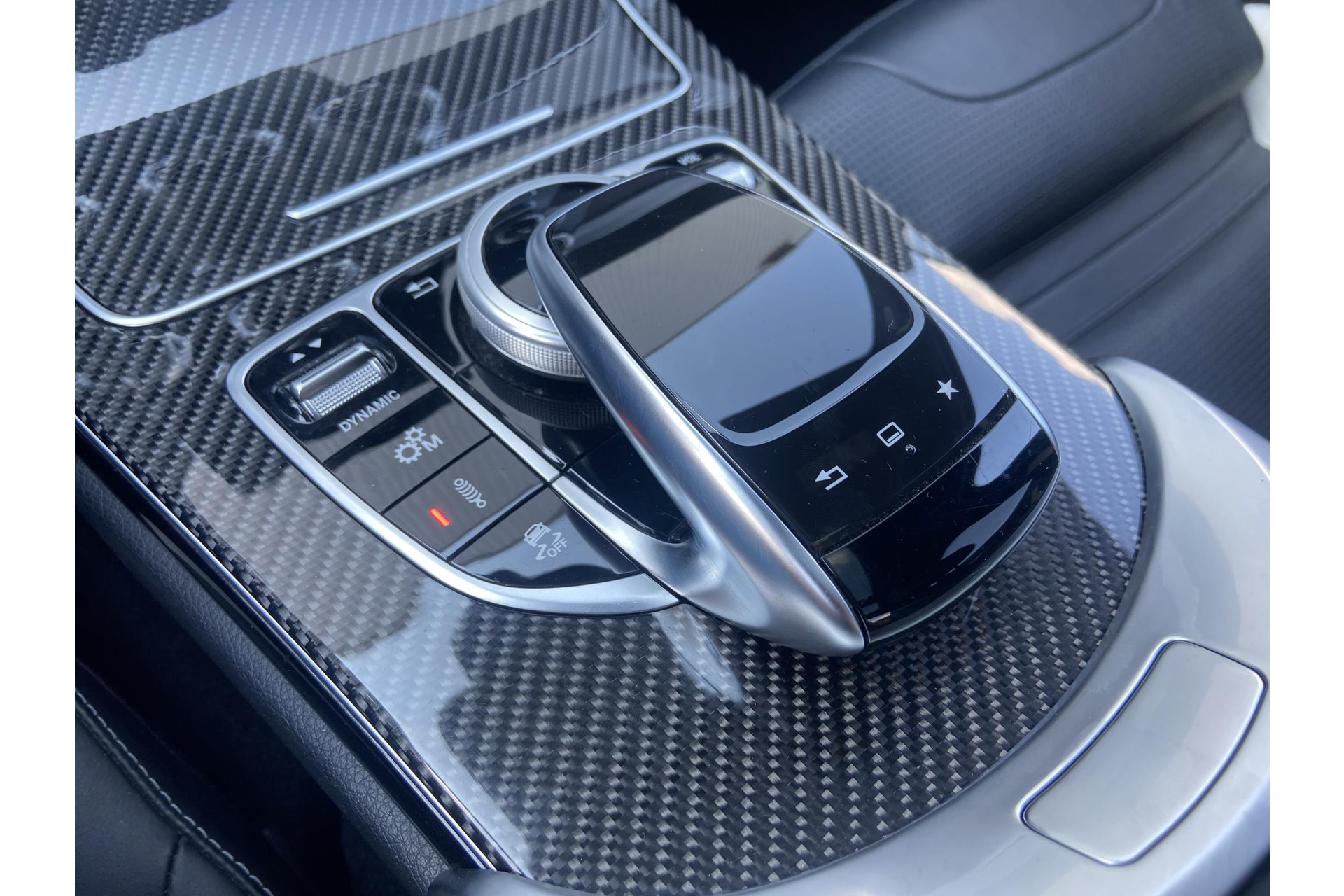 Mercedes-Benz C-Klasse C63S C63 63 S AMG*HUD*IWC*PANO*LED*CARBON*DISTR+